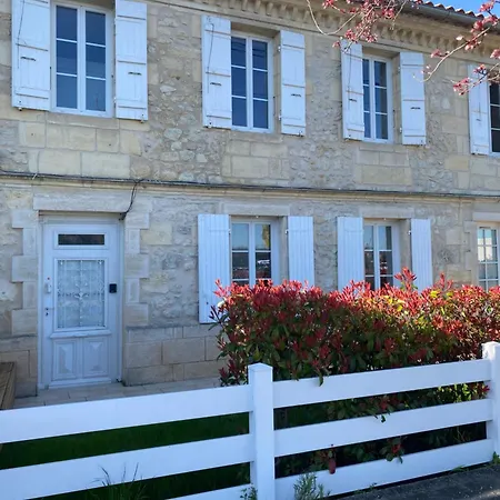 Appartement Chaleureux 6 Pers Beychac-et-Caillau Exterior photo